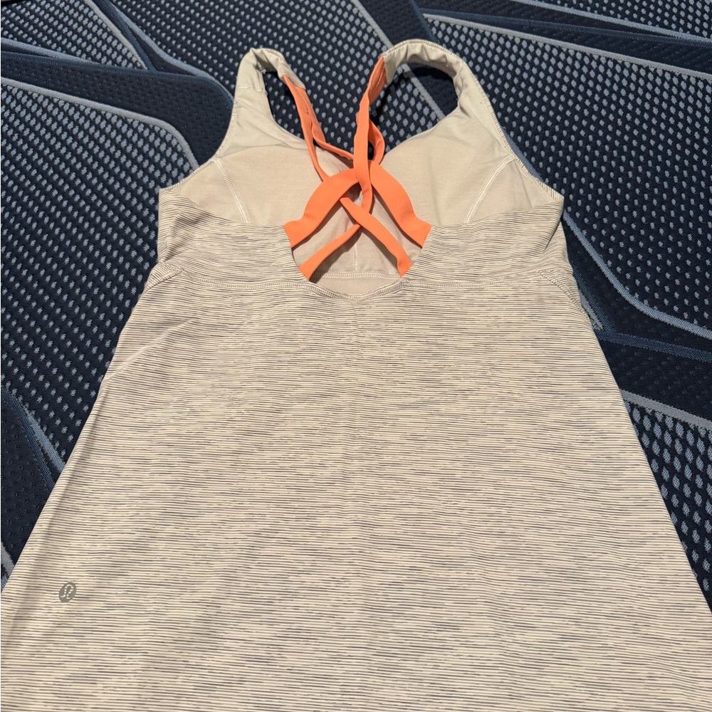 Lululemon 2-in-1 Bra Tank, Size 6